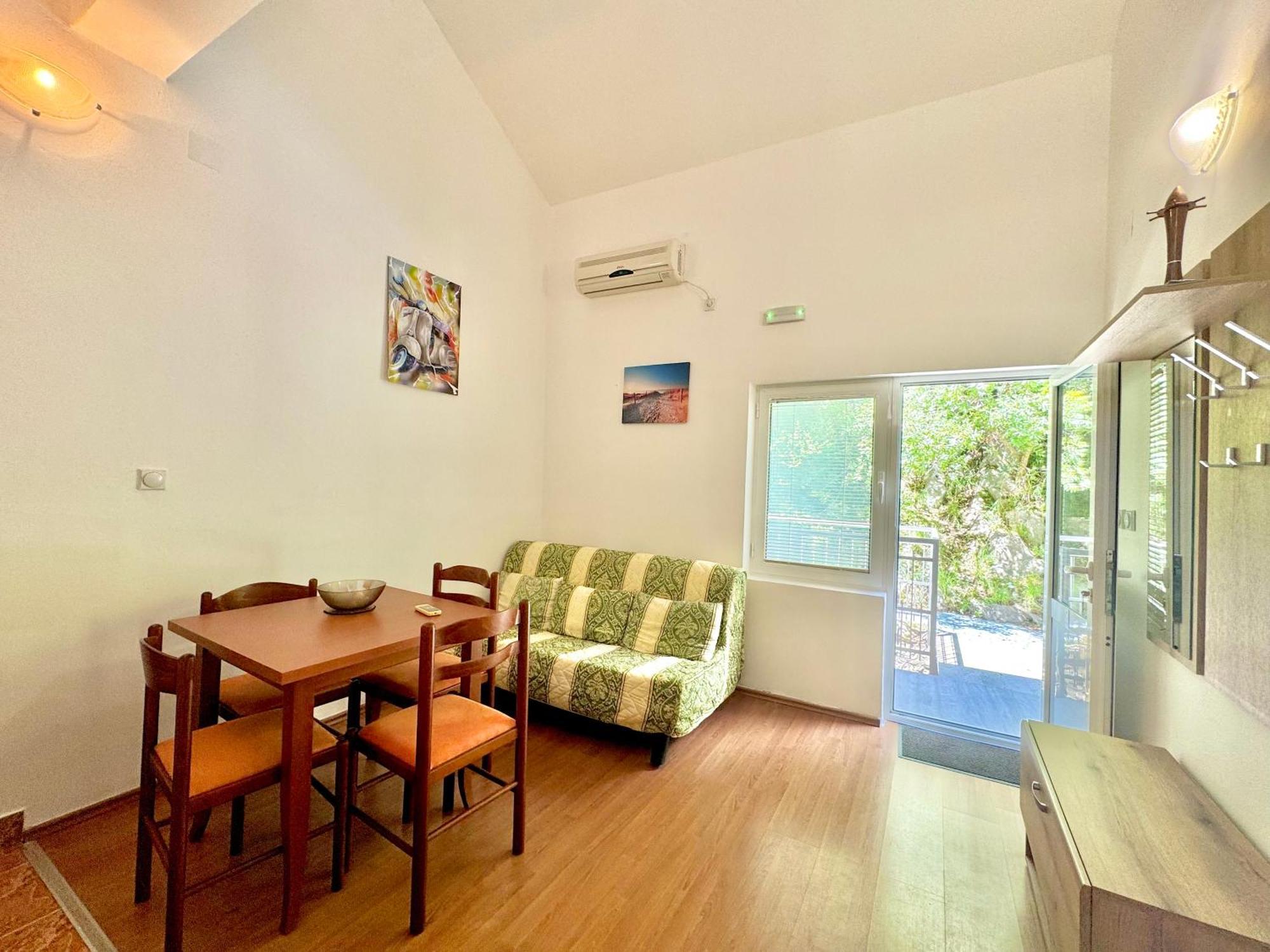 For-A Apartmani Бечичи Экстерьер фото