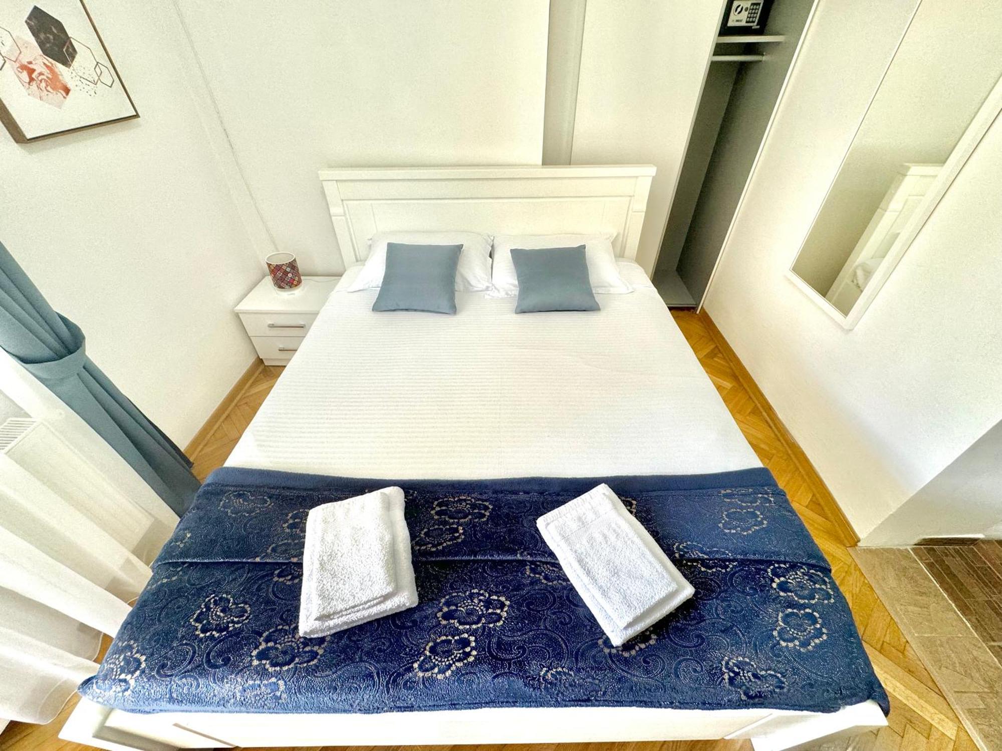 For-A Apartmani Бечичи Экстерьер фото
