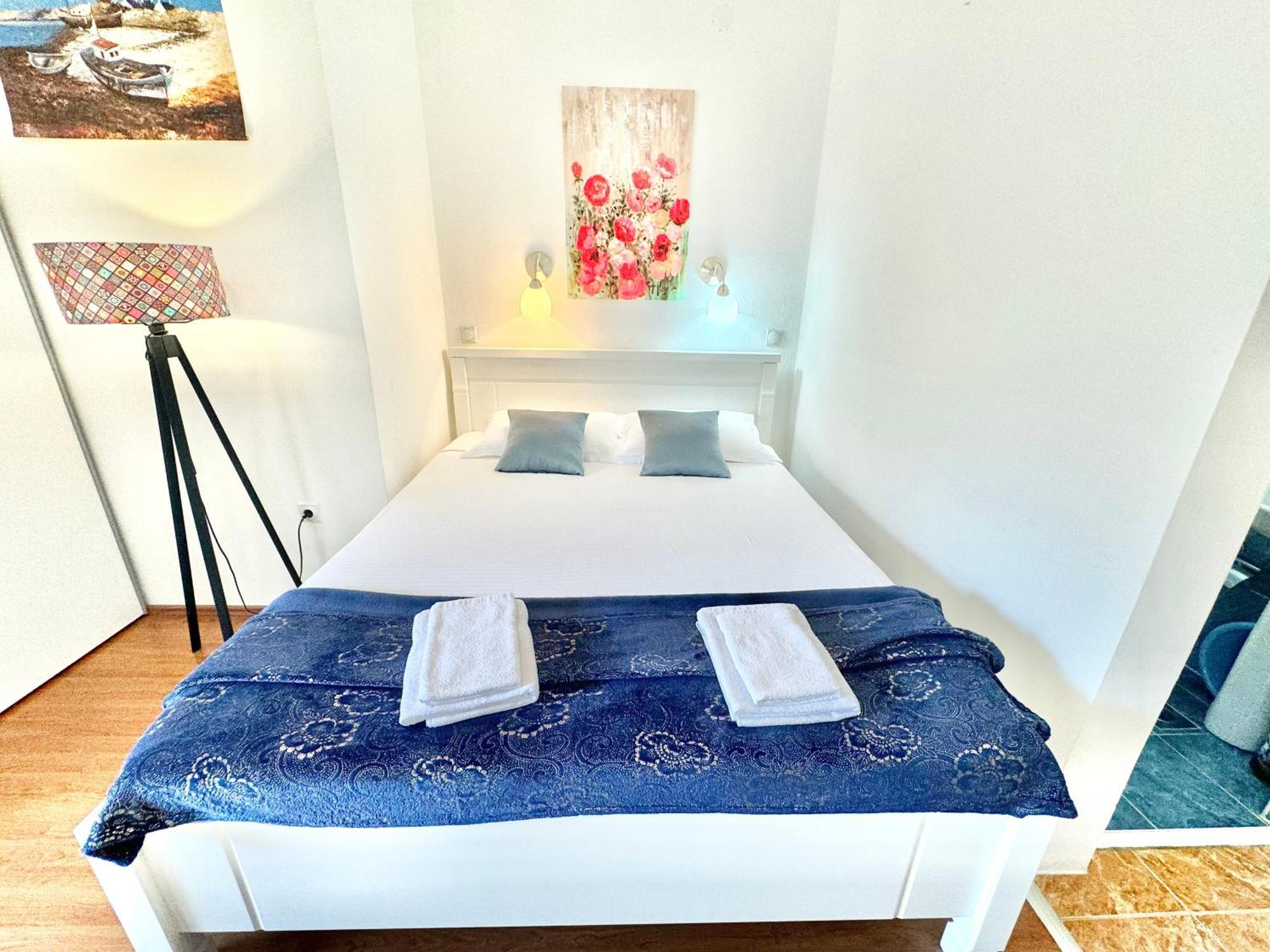 For-A Apartmani Бечичи Экстерьер фото