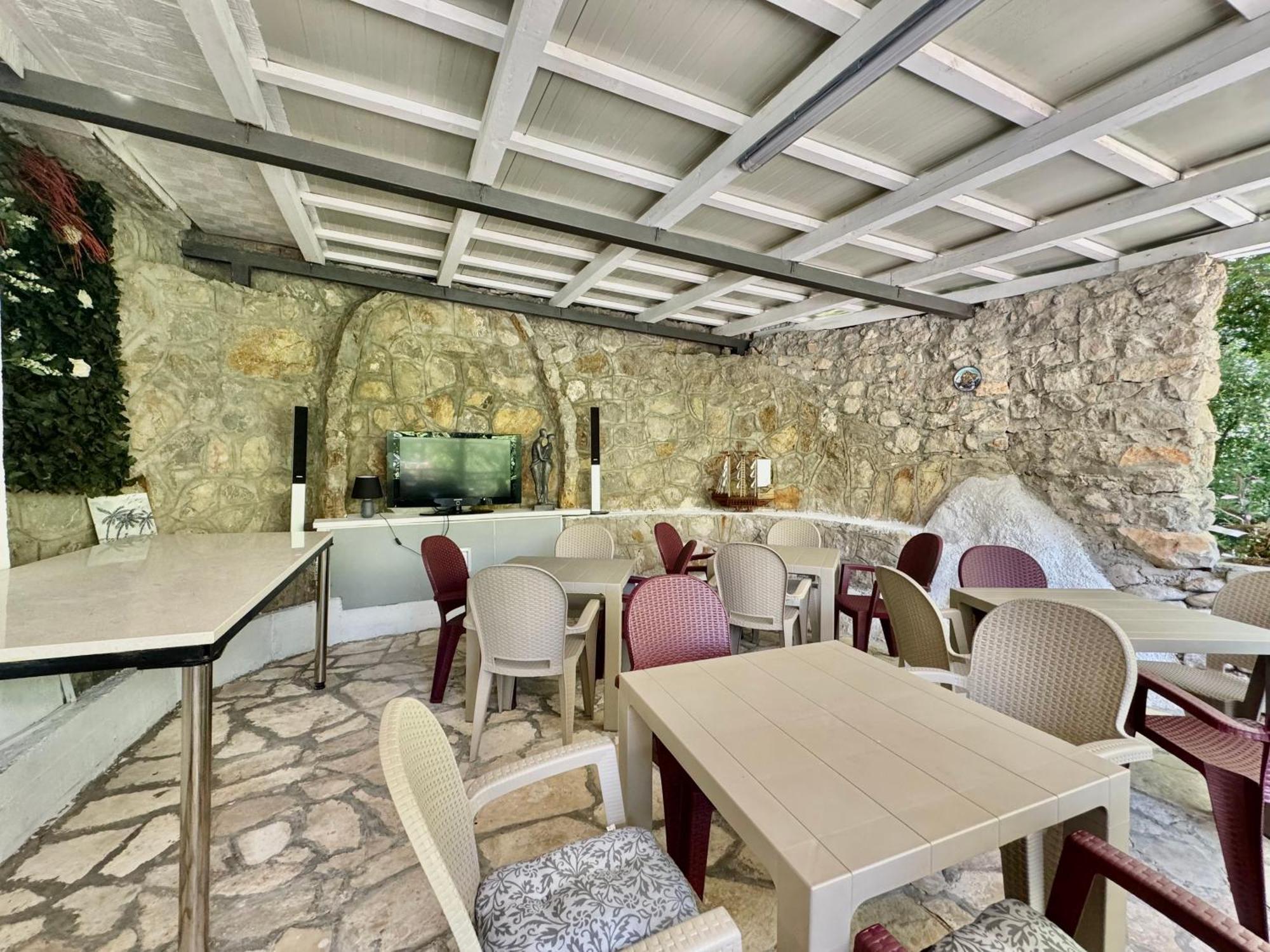 For-A Apartmani Бечичи Экстерьер фото